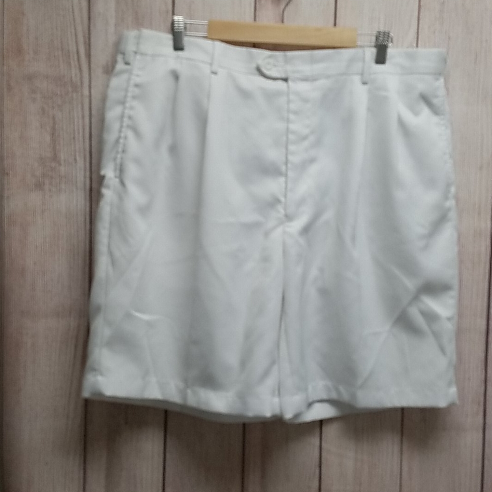 White Leadbetter Golf Shorts 40R